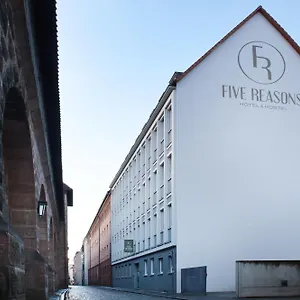 Five Reasons & Norymberga
